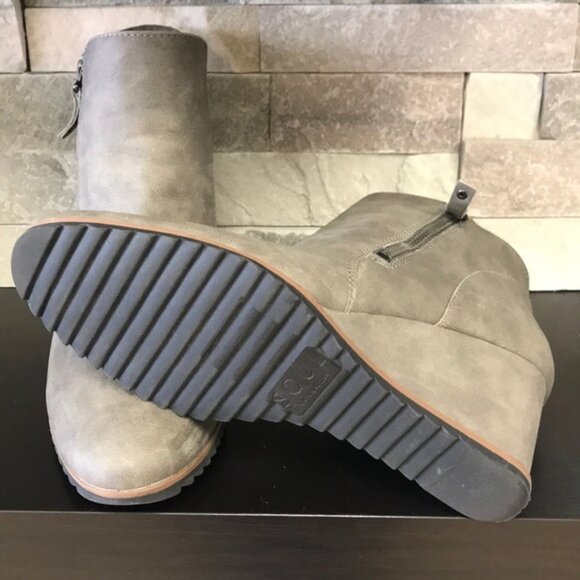 SOUL Naturalizer Women's Haley Ankle Boot - Picture 11 of 11